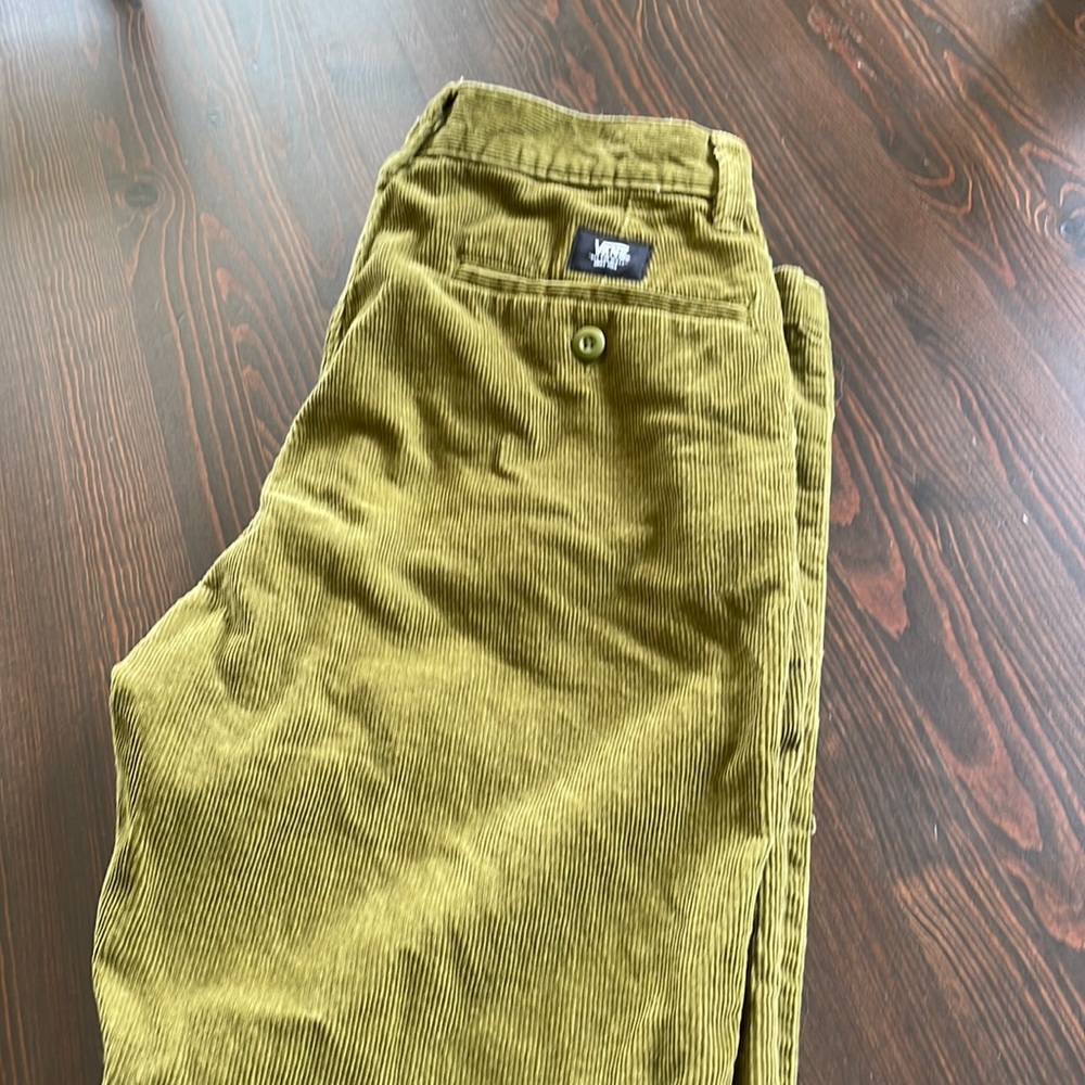 Vans chinos